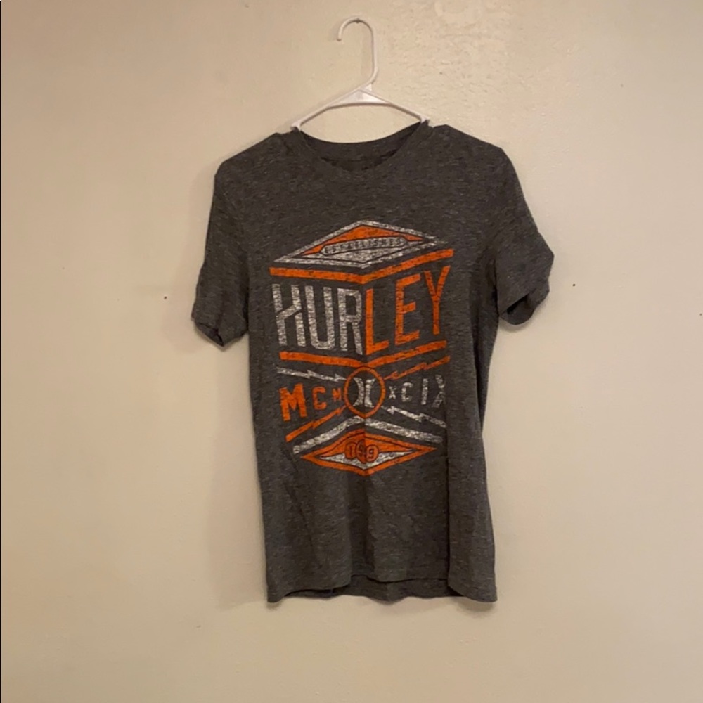 Hurley t shirt